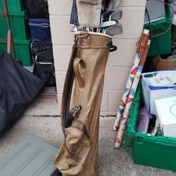Complete Set Of Left Handed Golf Clubs 