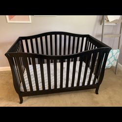Crib & Mattress 