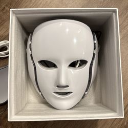 Like New LED Light Therapy Mask