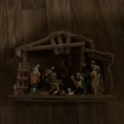 Christmas Manger One Piece With All Figurines