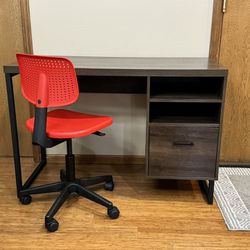 Desk and Chair Set 