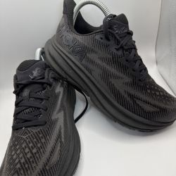 HOKA SIZE # 6.5D Women 