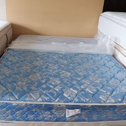 Queen Size Mattress (Colchon Queen Size)