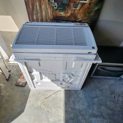 Window AC Unit 