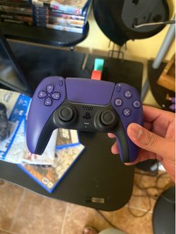 Purple PS5 controller barely used