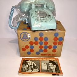 Vintage Bell System Turquoise Rotary Desk Telephone w/ Original Box & Manual