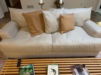 Weirs Couch