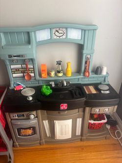 Step 2 play kitchen