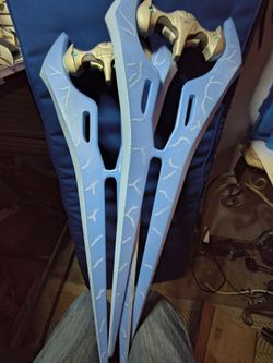 Halo Energy Sword Replica Pair