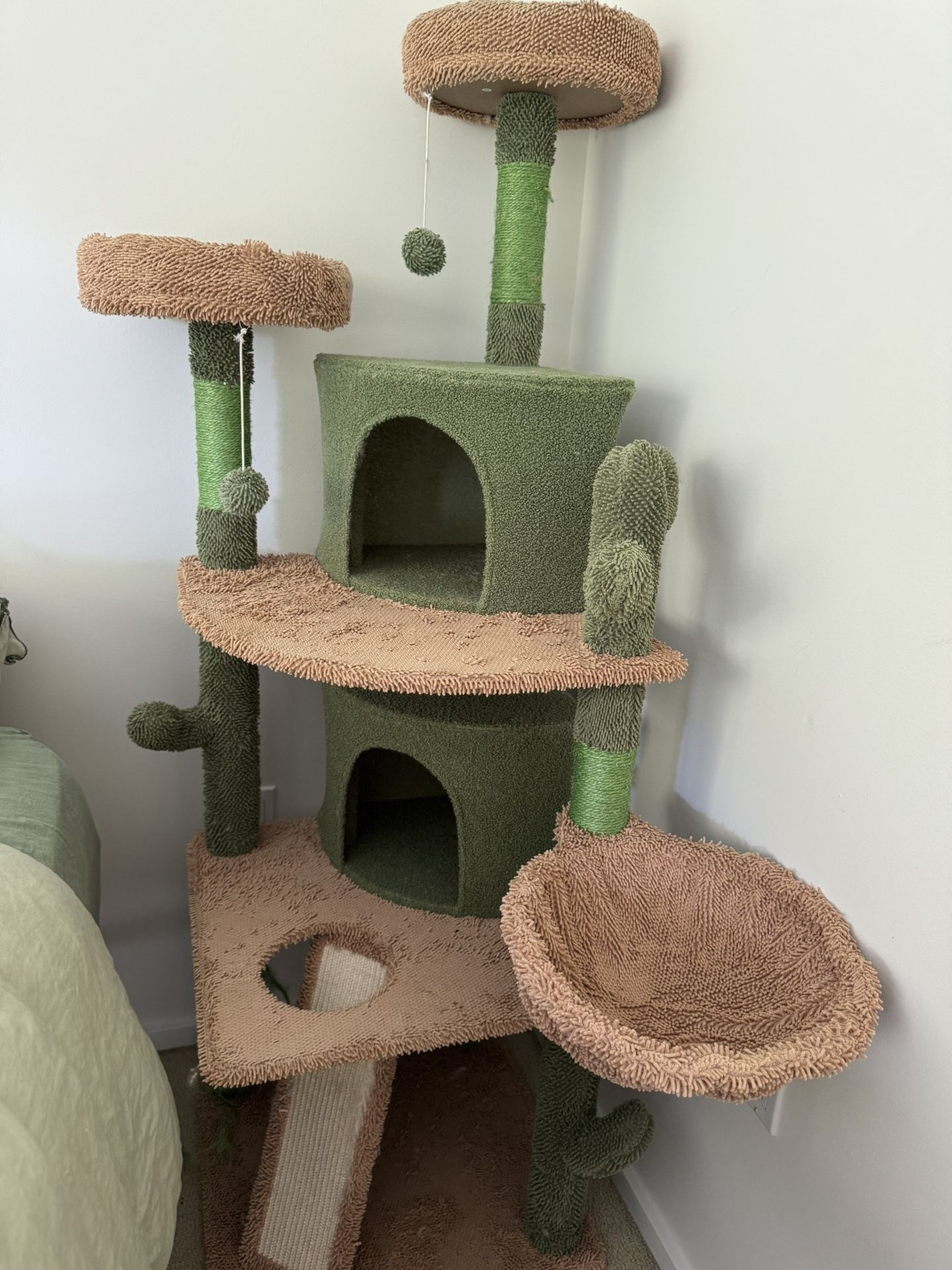Cat Tree - Green, Cactus Inspired
