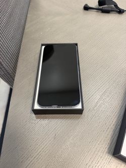 iPhone 13 Pro Max 1TB — Used/like New Condition. Unlocked