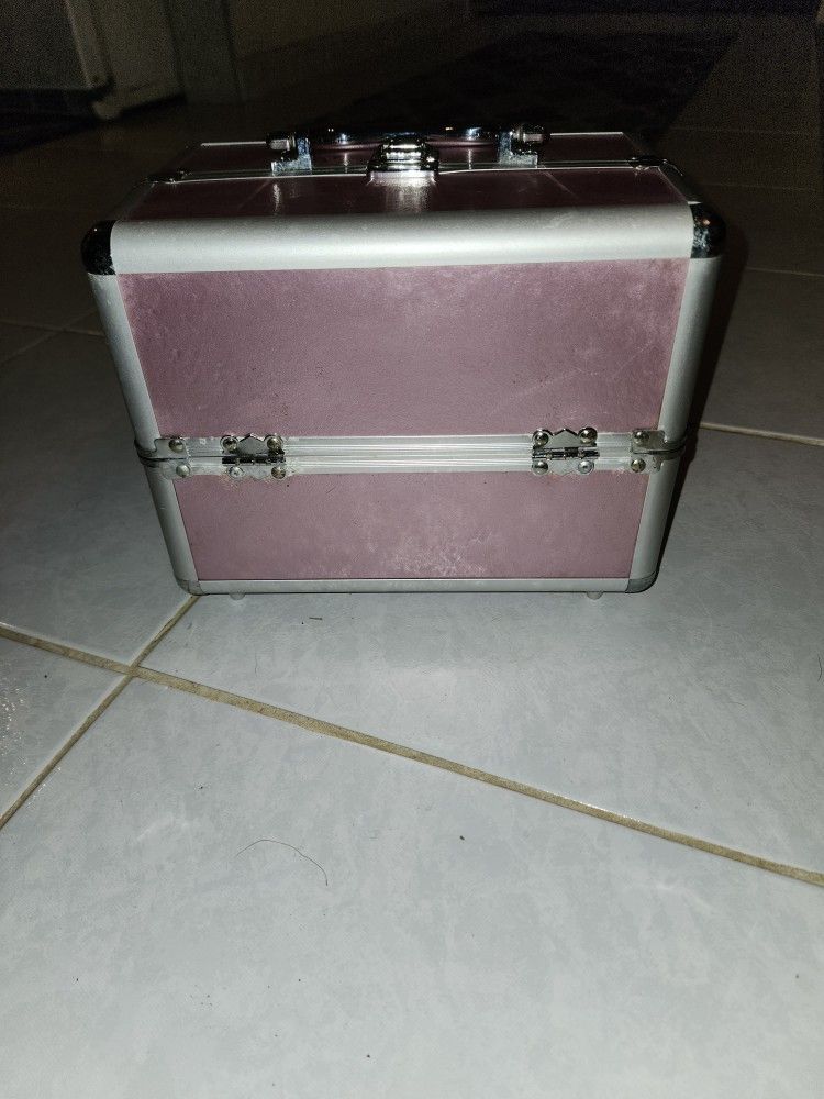 Ulta Proffessional Makeup Kit