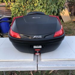 Givi Top Case B47
