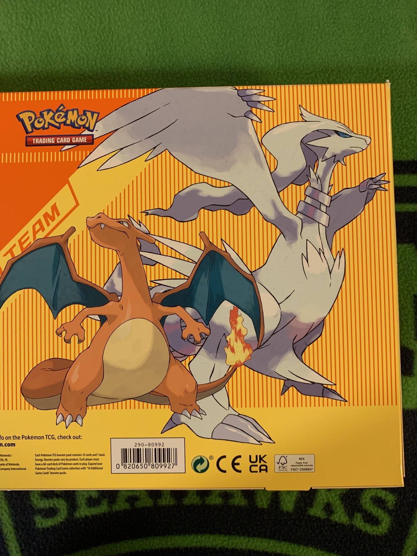 Pokémon TCG: Reshiram & Charizard-GX Figure Collection