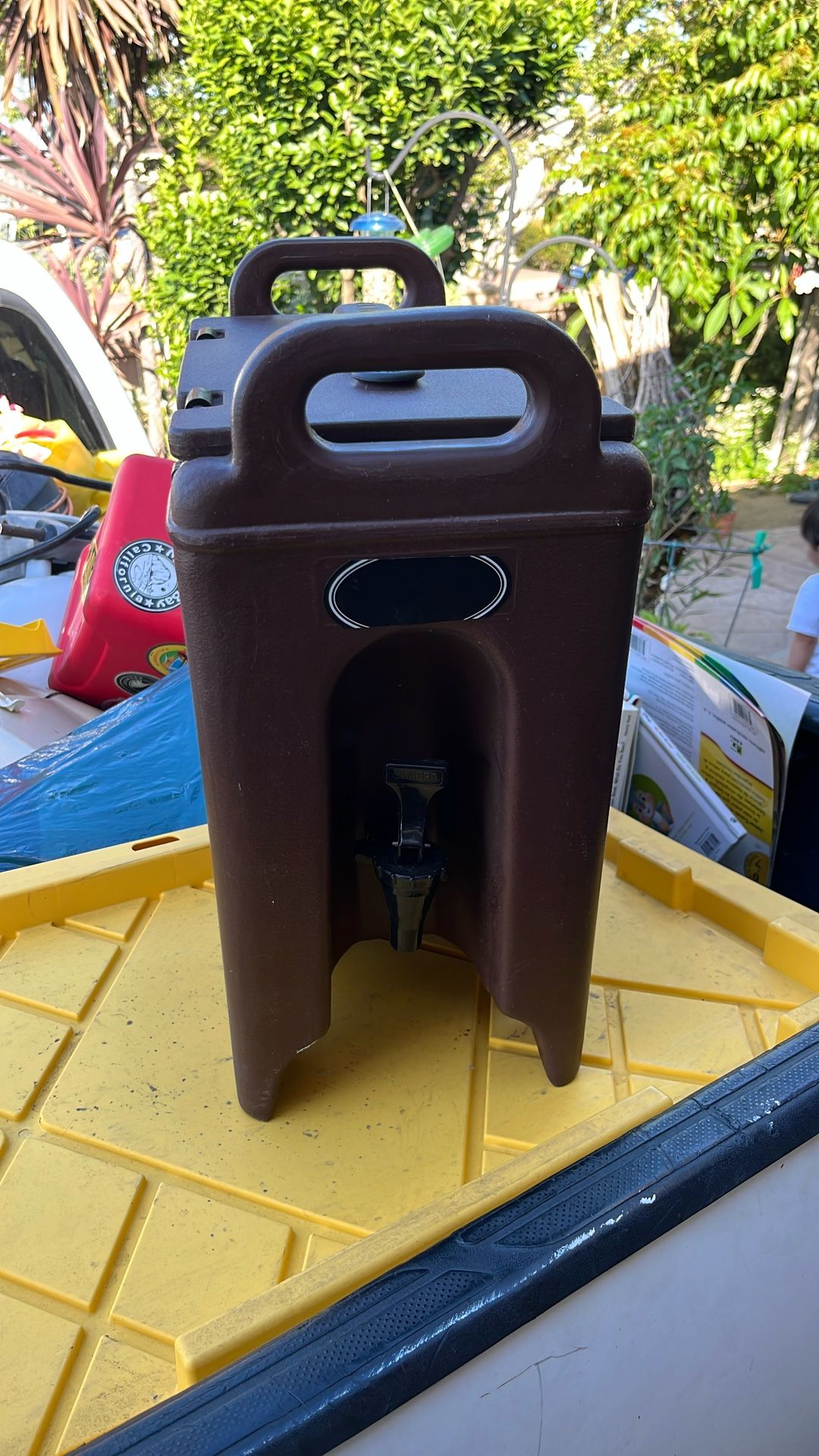 Cambro Drink Dispenser Insulated Beverage