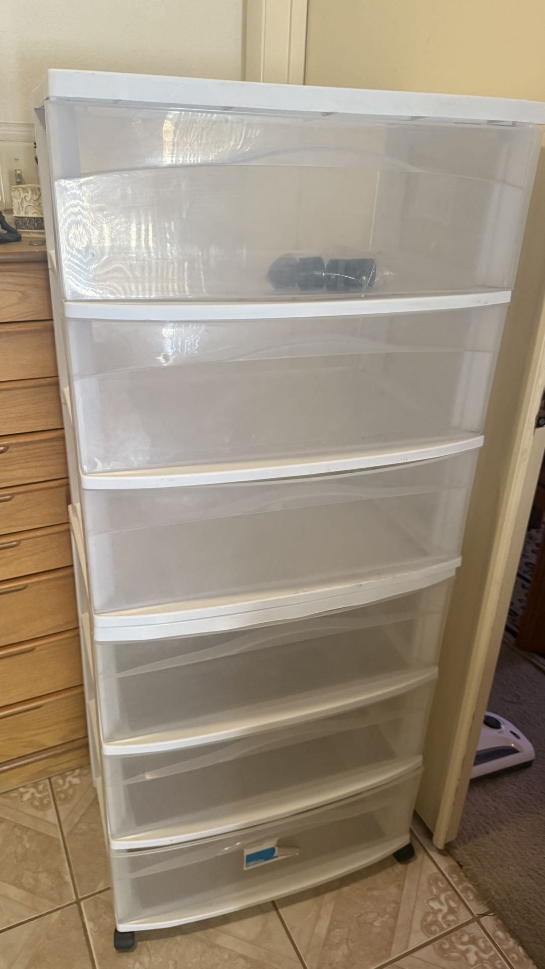 Cube Plastic Container