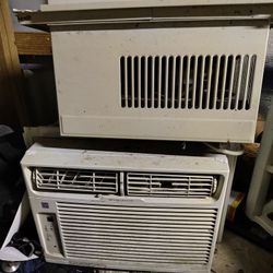 A/C Units Small 1200 Perfect For Camping Used Once Ayear