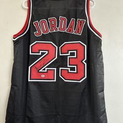 MICHAEL JORDAN (GOAT) SIGNED CHICAGO BULLS AUTOGRAPHED CUSTOM JERSEY W/COA - 521