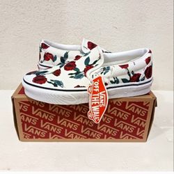 Vans Multiple Sizes Read Entire Description