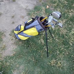 Jr . Full set Of Golf Clubs And Bag
