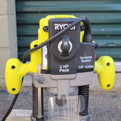 Plunge Router 