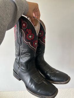 Black boots