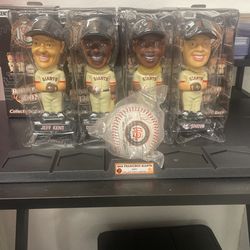 2001 Collectors Series Giants Bobble Heads
