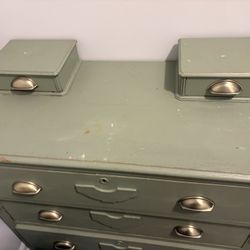 Vintage wood Dresser