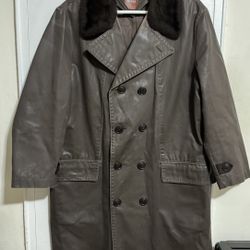 Vintage Brown HUGO BOSS Leather Coat - Distressed (Made in Poland)