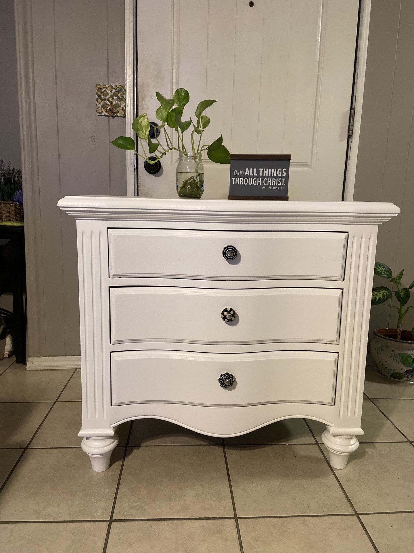 SOLID WOOD BIG NIGHTSTAND