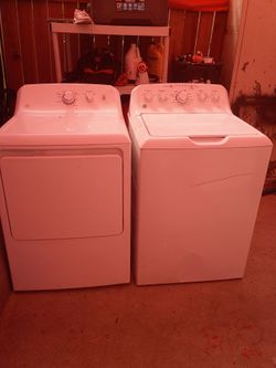 GE washer and gas dryer set