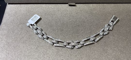 Gold diamond bracelet