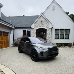 2020 Range Rover Evoque P 250 SE - Excellent Condition