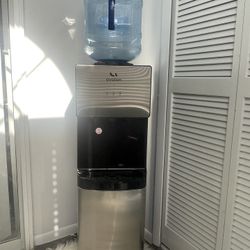 Bottled Water Cooler 