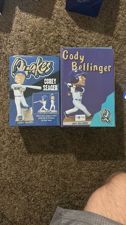 Corey Seager And Cody Bellinger Bobbleheads 
