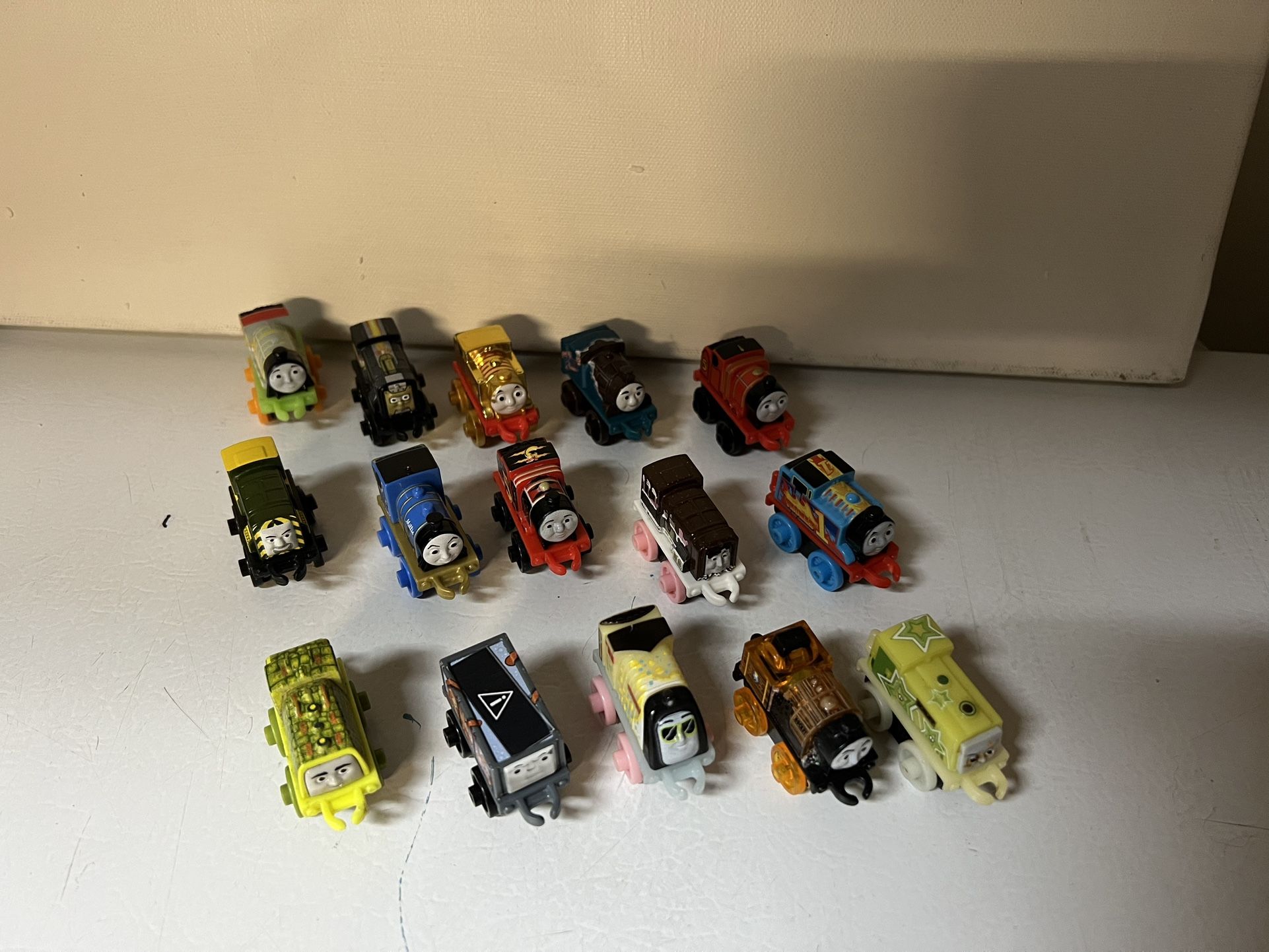 Thomas the Train & Friends Cars Engines Minis Lot 15 Total