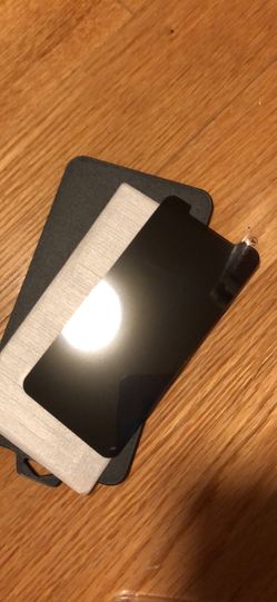 iPhone X screen protector