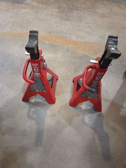 Torin Big Red T43002A double locking 3 ton jack stands