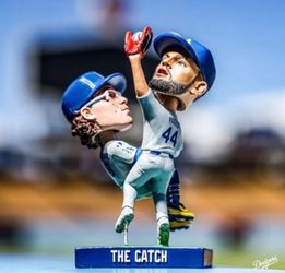 Dodgers The Catch Bobblehead