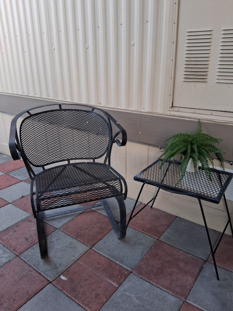 Patio Set / Metal.