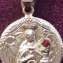 Santa Barbara Medal The Photo Showing The Weight Of The Metal