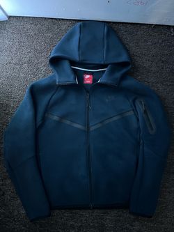 Navy Nike Tech