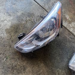 2015 2017 Hyundai Accent Driver Left Headlight