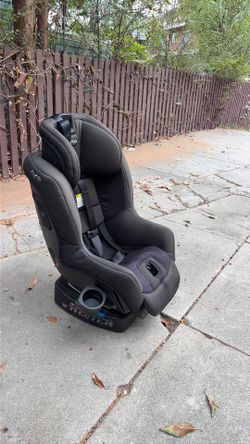 Nuna Carseat