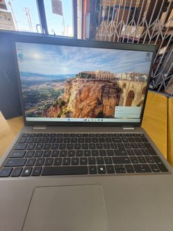 Dell Precision 3591 Mobile Workstation - 15.6" FHD Display - Intel Core Ultra 7165H 16-Core )