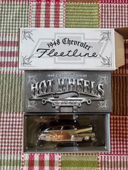 Hot Wheels RLC Exclusive 1948 Chevy Fleetline Chevrolet Chase Silver 3909 /5000
