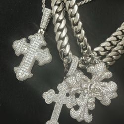 Custom Pendant Cubans 