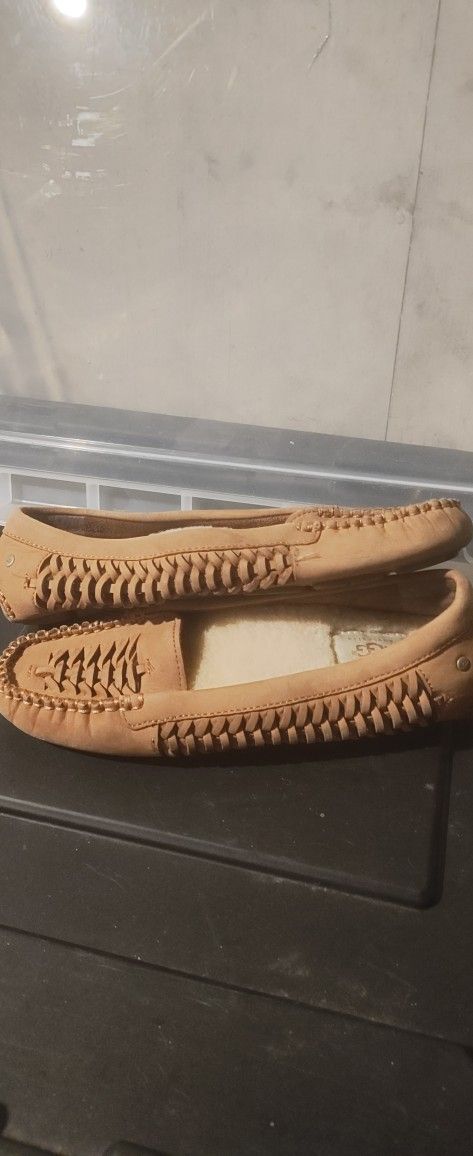 UGG SHOES