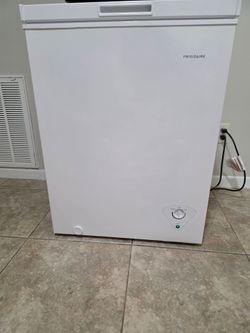 Frigidaire deep freezer