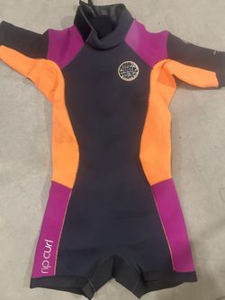 Wetsuit